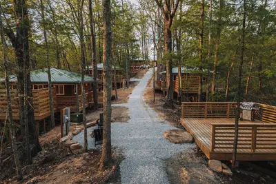 Image de 'Longspur' - One of our cute and tidy Lookout Cabins
