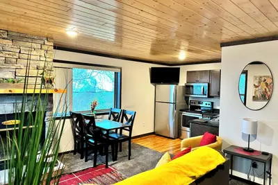 Image de Gooseberry Trailside Suites | Lester River Suite