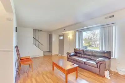 Image de 2 Mi to Bow Wow Beach: Townhome w/ Pool Access!