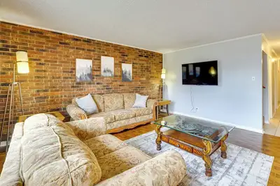 Image de 3 Mi to Dtwn: Spacious Condo in Fort Smith