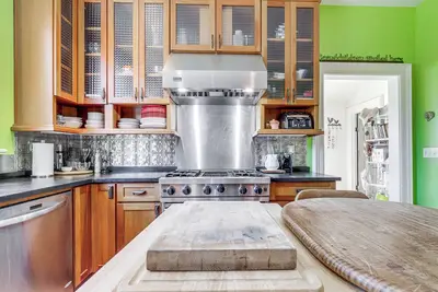 Image de 7-Acre Vineyard: Idyllic Farmhouse in Napa!