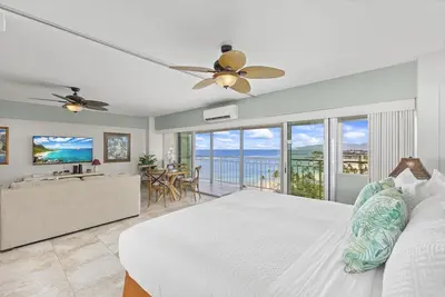 Image de 13th Fl Waikiki Shore Condo | king Bed | Balcony | Ocean View