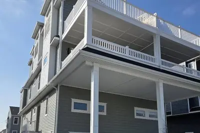Image de 120 31st Street, Unit:East
