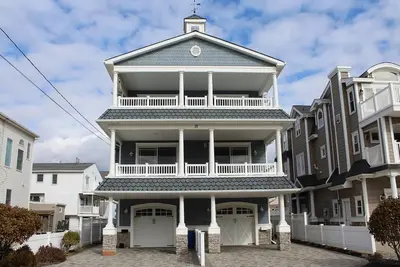 Image de 37 77th Street 1st Floor