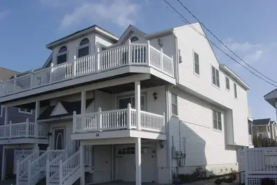 Image de 7605 Landis Avenue, Unit:South