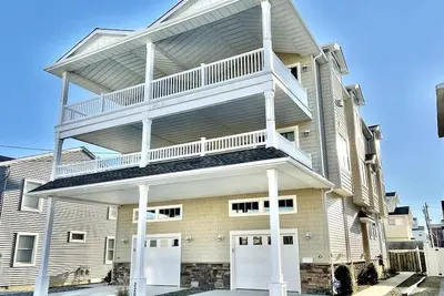 Image de 220 38th Street West
