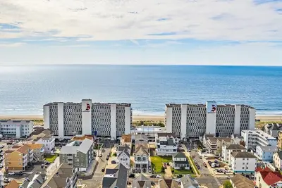 Image de 3700 Boardwalk South Unit 211