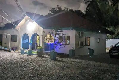 Image de Bienvenue chez vous à Accra Apartment pour une location de courte durée