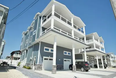 Image de 115 32nd Street West