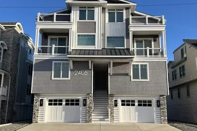 Image de Laricks Beach Front Exclusive! ! !