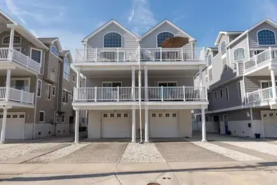 Image de 122 56th Street, Unit:West