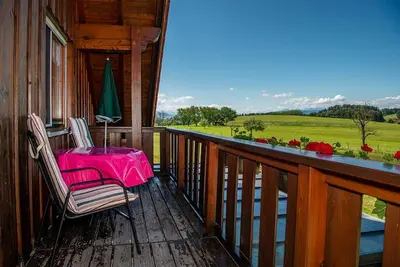 Image de Appartement '1' avec vue sur les montagnes, jardin partagé et Wi-Fi