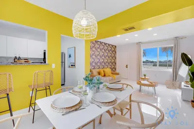 Image de Hollywood Broadwalk Haven + Pool