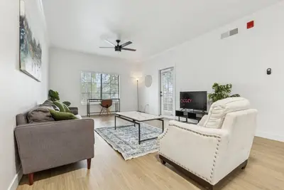 Image de CozySuites Chandler 2br with 2 pools + Jacuzzi! 11