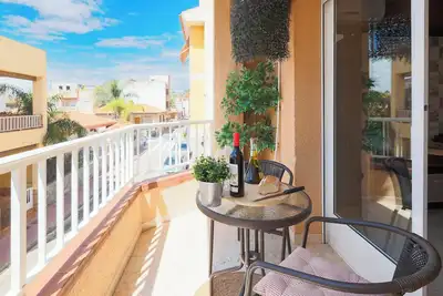 Image de 400 meters from the beach! Apartment with a south-facing balcony.