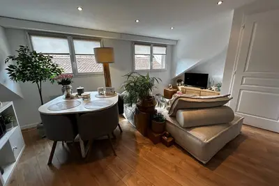 Image de Appartement spacieux 2 chambres au centre d'Évian avec option parking