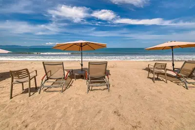 Image de Oceanfront 2 Br Condo - Beach - Restaurant - Gym