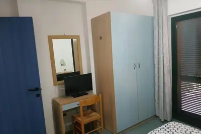 Image de La Maison Du Parc: Apartment with Garden View