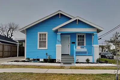 Image de Blue Oasis Retreat | A Downtown Gulf Getaway
