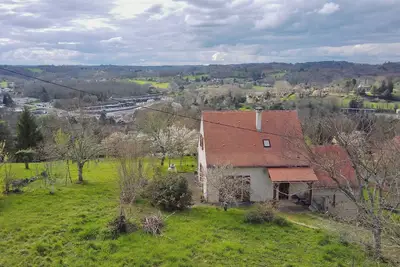 Image de L’Épine des Pechs, sur les hauteurs de Sarlat, à deux pas du centre.
