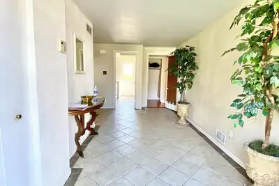 Image de Spacious 5-bedroom house in welcoming Wilmington with WiFi, Ac, Large Yard