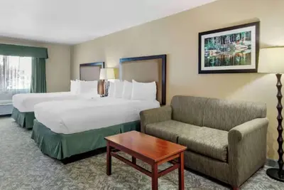 Image de Cozy Hotel w/ Indoor Pool, Free Breakfast & Gym – Near Vail & Beaver Creek Ski