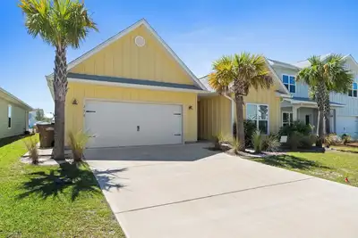 Image de Sleeps 10 | Beach & Pool access | Grill | Pet Ok