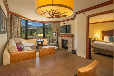 Image de Everline Resort ski in/out condo w/ onsite pool, spa, golf, tennis, & dining