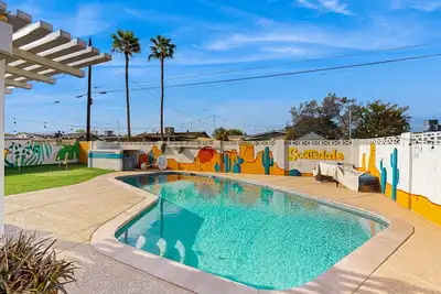 Image de Your Perfect Family Getaway in Tempe - Comfort, Fun, Outdoor Pool, and Sun Await