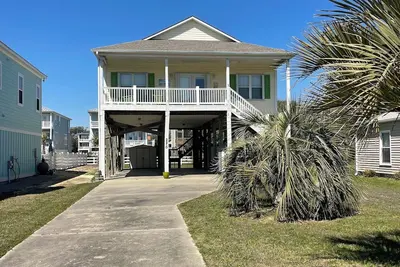 Image de 4-bedroom house in delightful Oak Island with WiFi, Ac