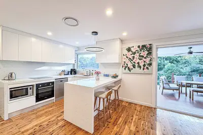 Image de ★★★★★ Spacious 4-bedrooms apartment in West Ryde ᯓ ✈︎༄. °