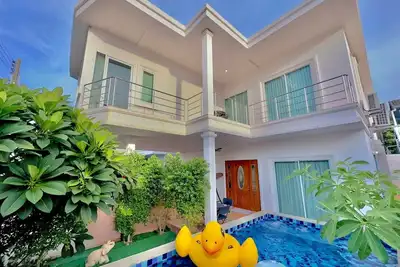 Image de TagVilla SukSabai Pool Villa in Pattaya - 05 Bedroom