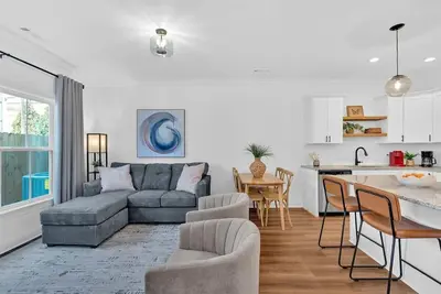 Gated Community~Brand new townhouse~Downtown Rome