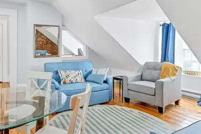 Image de Historic Loft Best Dt Location. Unit 3 5139