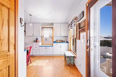 Image de Located in the heart of Egg Harbor – you can’t beat it!
