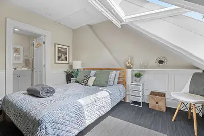 Image de Historic Old South District Aft Castle Suite