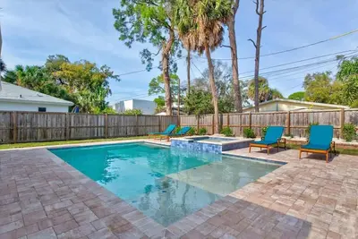 Image de Pet Friendly w/ Heated Pool, Hot Tub, Patio/Grill