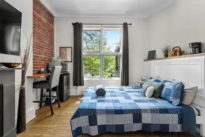 Image de The Willis Suite steps from the waterfront