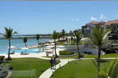 Image de Large and spacious 1-bedroom beachfront apartment in enchanting Cap Cana
