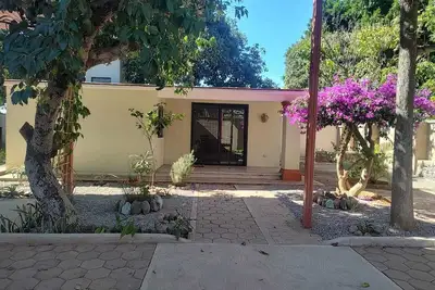 Image de Bungalow in small traditional village, pet friendly (7 minutes from El Tule)