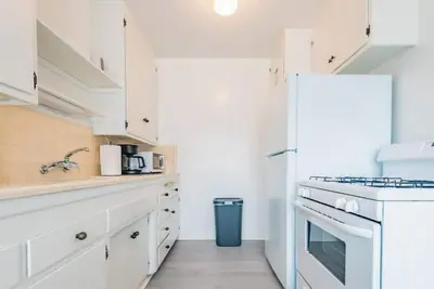 Image de Rc. E1 - 1br, Entire Place, Minutes Walk to Beach