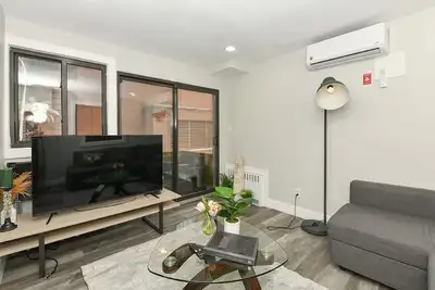 Image de Elegant 4br Retreat Near Central Park | Spacious & Prime Location