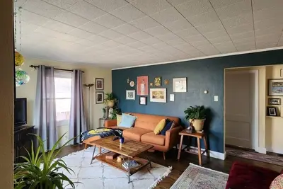 Image de Centrally located charming 3-bedroom house in brilliant Green Bay, Wi