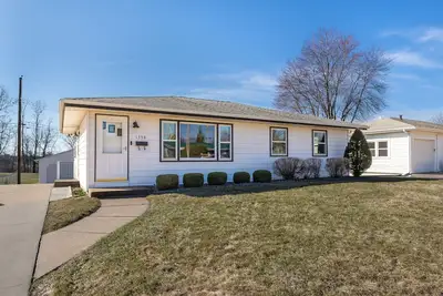 Image de Charming 3 Bedroom 2. 5 Bathroom House centrally located in Dubuque Ia.