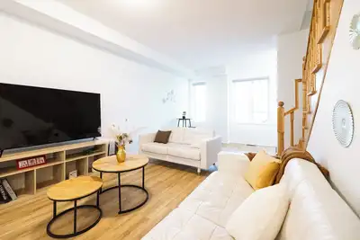 Image de Modern home near Wasaga Beach