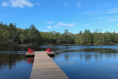 Image de Newly Renovated Tranquil Waterfront Cottage in Muskoka | Fast WiFi | Sleeps 8