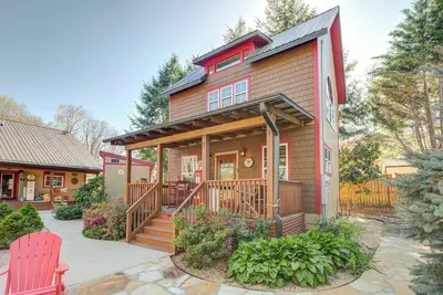Image de Welcome to the Black Mountain 5th Street Cabins – Cabin