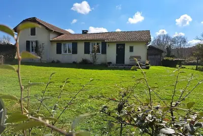 Image de Maison individuelle pour 6 personnes bordée d'un jardin clôturé