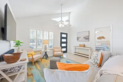 Image de St Simons Isl Coastal Connection Beach House walk or ride your bike to the beach