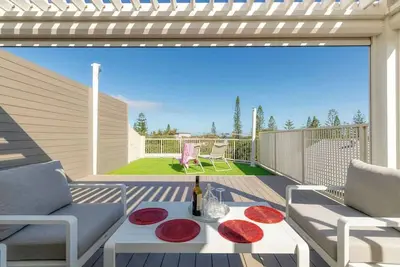 Image de Salt & Sky - Kawana Rooftop Beach Break